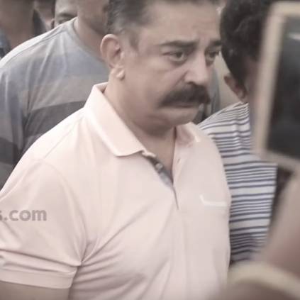 Kamal Haasan in tears watching the final rites done to Crazy Mohan