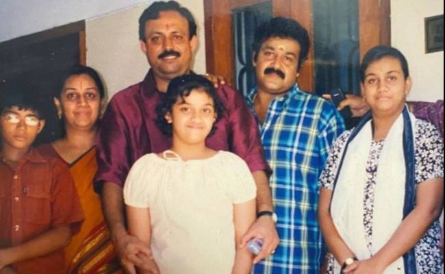 Keerthy suresh shares throwback pic taken with Mohanlal