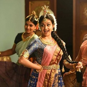 Keerthy Suresh wins national award for Mahanati Savithri