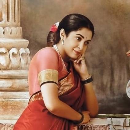 kushboo posts a funny comment on insta for ramya krishnan's pic