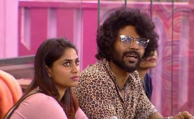 Netizens talks about Wake Up song in Bigg Boss House