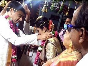 கோவிலில் எளிமையாக நடந்த பிரபல சினிமா தயாரிப்பாளர் திருமணம் popular director dil raju marriage amidst corona lockdown