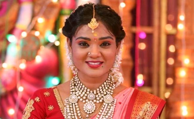 popular sembaruthi serial actress joins sun tv புதிய சீரியலில் இணைந்த செம்பருத்தி நடிகை