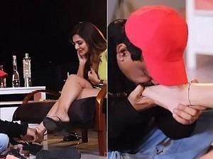 Ram Gopal Varma Kisses Ashu Reddy Feet Video Viral