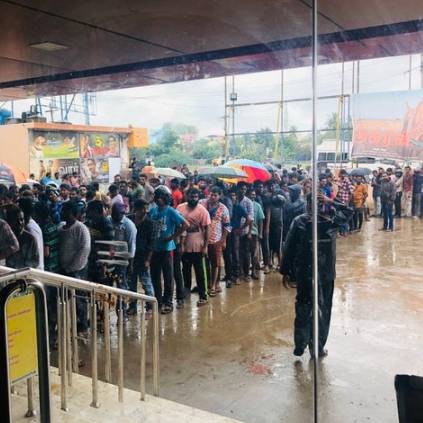 Real Pullingos wait to book tickets for Vijays Bigil in rain