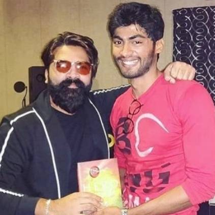 STR gifted a book named Hero to Bigg Boss 3 fame Tharshan