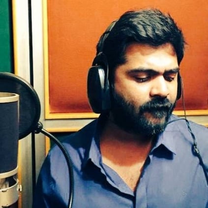 STR Sings Don't worry Pullingo for Irumbu Manithan is out