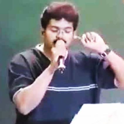 Thalapathy Vijay sung Kadhaluku Mariyadhai song video goes viral