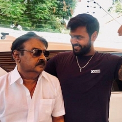 நடிகர் விஜயகாந்த் மற்றும் அவரது மகன் சண்முக பாண்டியனுடன் பிரபல தயாரிப்பாளர் சந்திப்பு