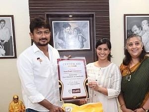 Varalaxmi meets udhayanithi covid relief fund for animal