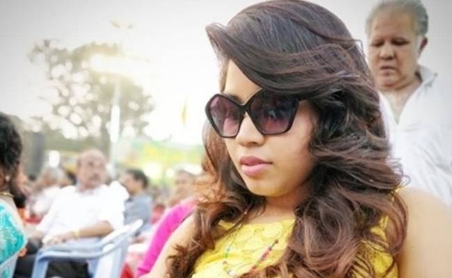 விஜய்யின் கில்லி பட ஜெனிஃபர் வெளியிட்ட வைரல் போட்டோ | Vijay's Ghilli actress nancy jennifer's childhood pipc with khushboo goes viral