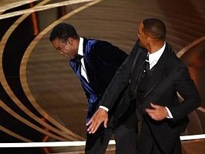Will smith slapped the actor chris rock in Oscar stage